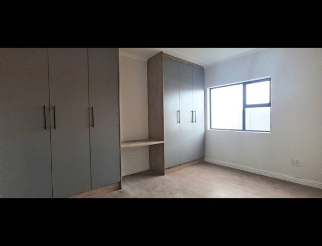 3 BEDROOM APARTMENT FOR SALE IN SANDOWN